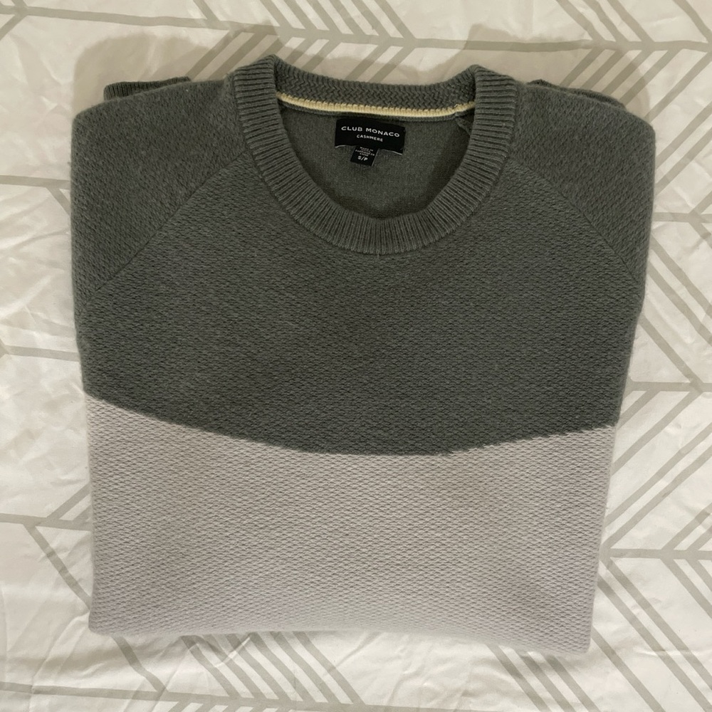Club Monaco 100% Cashmere Sweater